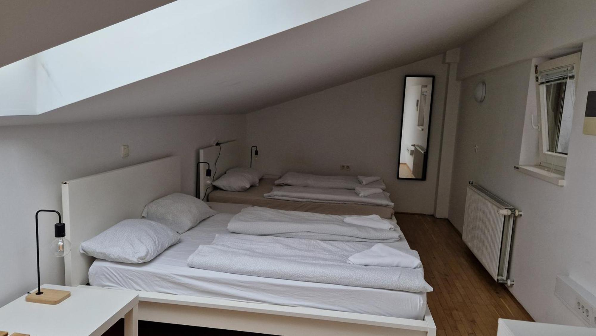 Rest Nest Guest house *